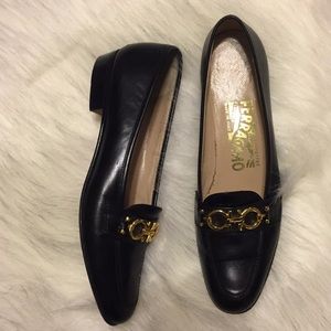 Ladies Black Leather Ferragamo Shoes